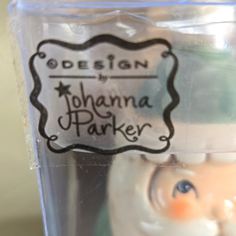 COLLECTIBLE JOHANNA PARKER SANTA & MRS. CLAUS SALT & PEPPER SHAKERS - Picture 2 of 10